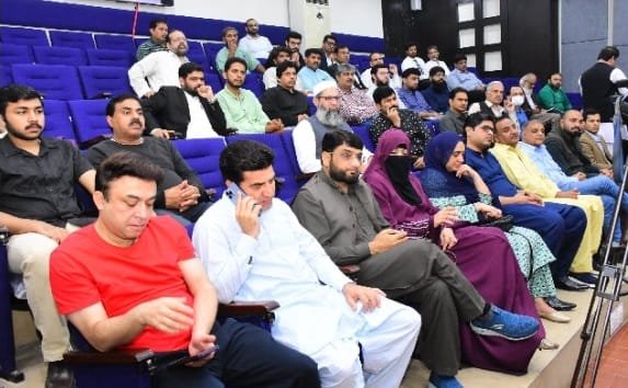 لاہور چیمبر میں روسی زبان کے کورس کی تکمیل پر تقریبِ تقسیم اسناد، پاک روس تعلقات کے فروغ پر زور