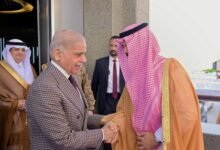 وزیرِ اعظم اور آرمی چیف جدہ پہنچ گئے، مشرقِ وسطیٰ کی کشیدہ صورتحال میں پاکستان کا اہم سفارتی کردار