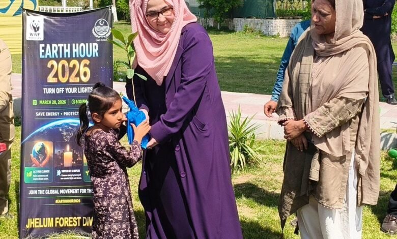 جہلم: ڈپٹی کمشنر میر رضا اوزگن کی ہدایت پر ارتھ آور 2026 اور شجرکاری مہم کا انعقاد