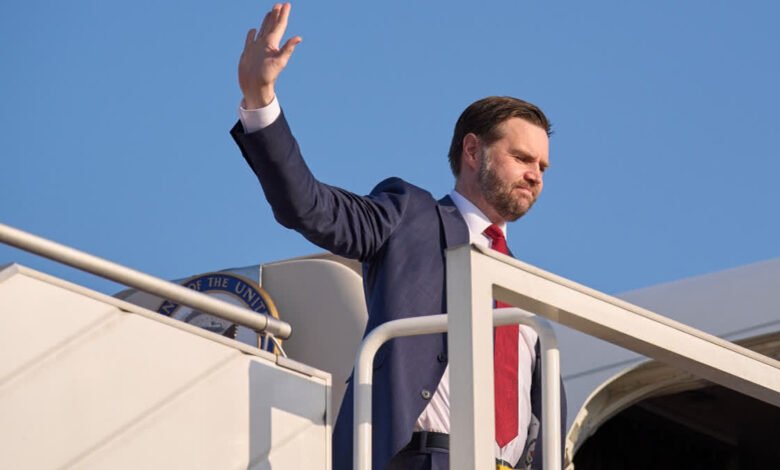 امریکہ-ایران امن مذاکرات: امریکی نائب صدر مذاکرات کے دوسرے دور کے لیے آج منگل کو اسلام آباد پہنچیں گے، امریکی میڈیا کا دعویٰ