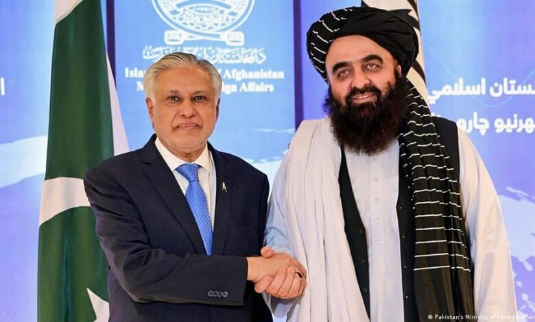 پاکستان اور افغانستان کے حکام کی چین کی ثالثی میں ارمچی میں ملاقات: دہشت گردی کے خلاف کارروائی پر پاکستان کا اصرار