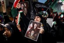 تہران میں آیت اللہ خامنہ ای کے ایصالِ ثواب کے لیے ہزاروں افراد کی شرکت، 40 روزہ سوگ کی تقریبات عروج پر