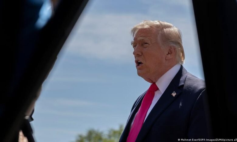 ایران آبنائے ہرمز کے ذریعے ہمیں ’بلیک میل‘ نہیں کر سکتا، ٹرمپ