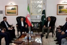 ایران-امریکہ کشیدگی: اسلام آباد میں سفارتی سرگرمیاں تیز، براہِ راست ملاقات کی تردید