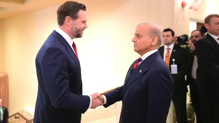 اسلام آباد مذاکرات: وزیر اعظم شہباز شریف اور جے ڈی وینس کی ملاقات، خطے میں امن کی نئی امید