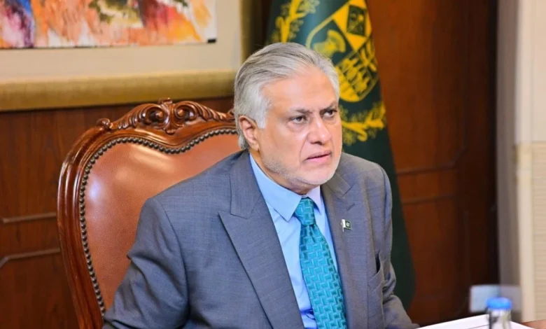 ایندھن کی قیمتوں میں کمی اور کفایت شعاری اقدامات: اسحاق ڈار کی زیر صدارت اہم اجلاس