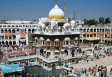 بھارتی اور پاکستانی سکھ بیساکھی کا تہوار منانے حسن ابدال پہنچ گئے