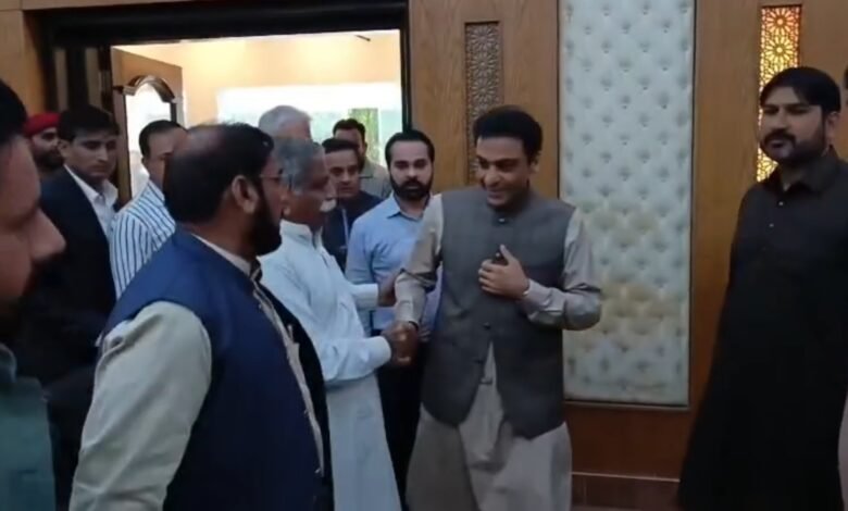 مسلم لیگ (ن) میں اندرونی سیاسی سرگرمیاں تیز، حمزہ شہباز دوبارہ متحرک