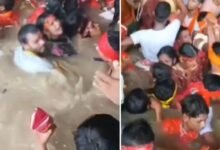 کمبھ میلہ میں افراتفری: “مقدس غسل” کے دوران ہجوم بے قابو، خواتین سے مبینہ ہراسانی پر شدید ردعمل