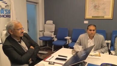 غفران احمد نے ہدایت کی کہ تمام ڈی واٹرنگ سیٹس، جنریٹرز اور دیگر مشینری کو مکمل طور پر فعال رکھا جائے تاکہ کسی بھی ہنگامی صورتحال میں فوری استعمال ممکن ہو