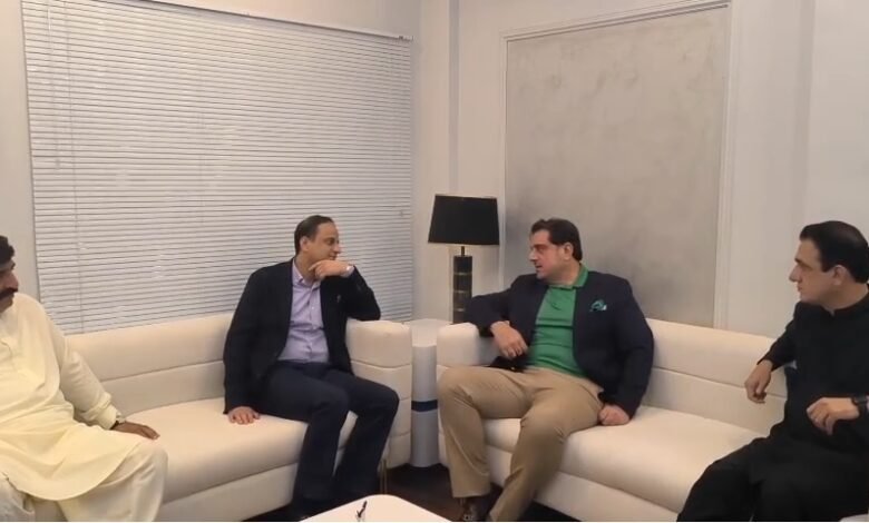 کراچی اور لاہور کے درمیان تعاون کا نیا باب: میئر مرتضی وھاب کا لاہور دورہ، شہری نظام میں بہتری کے لیے مشترکہ اقدامات
