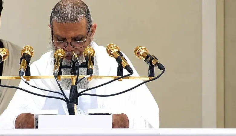 مسجدِ نمرہ میں خطبۂ حج امامِ مسجد نبویؐ شیخ ڈاکٹر علی الحذیفی نے تقویٰ، توحید اور اتحادِ امت پر زور دیا