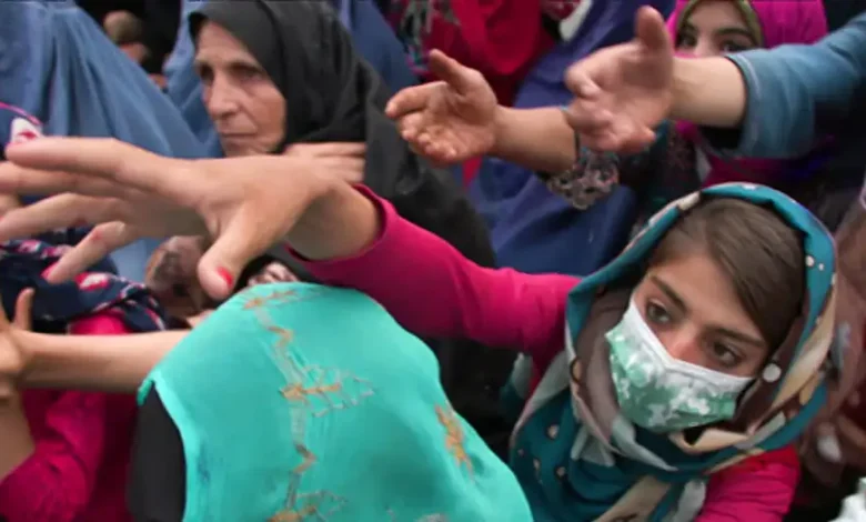 آبنائے ہرمز کی بندش: افغان تجارت اور امداد بہت مشکل دور میں