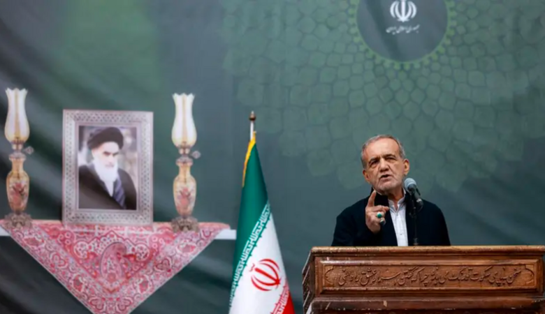 ایرانی رہبر اعلیٰ مجتبیٰ خامنہ ای منظر عام سے غائب، صدر مسعود بزشکیان نے طویل ملاقات کی تصدیق کر دی