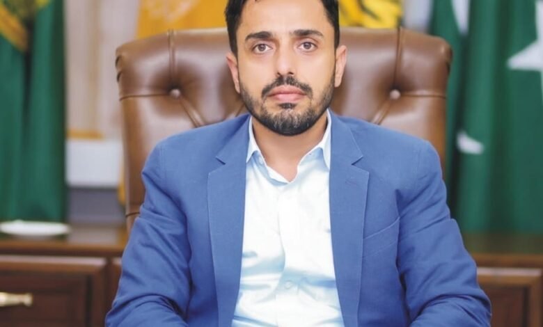 پاکستان: لاہور میں ضلعی انتظامیہ کے بڑے اقدامات: غیر قانونی تعمیرات کے خلاف گرینڈ آپریشن، مہنگائی پر قابو اور صحت عامہ کے لیے بھرپور مہمات جاری