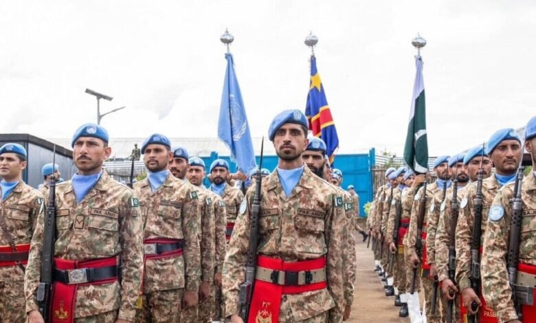 اقوامِ متحدہ کے امن دستوں کے عالمی دن پر آئی ایس پی آر کا خراجِ تحسین، پاکستانی "بلیو ہیلمٹس" عالمی امن کے علمبردار قرار