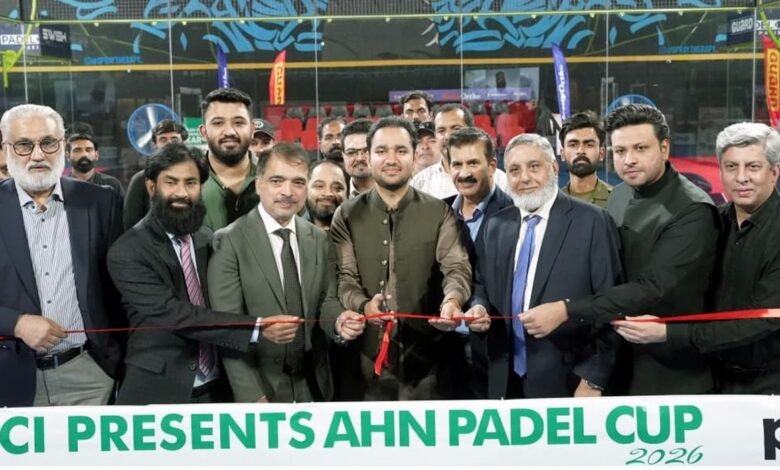 لاہور میں پاکستان کی تاریخ کے سب سے بڑے پیڈل ٹورنامنٹ کا آغاز، نوجوانوں میں کھیلوں کے فروغ کیلئے اہم قدم
