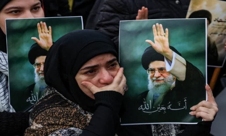 آیت اللہ علی خامنہ ای کو وفات کے تین ماہ بعد سپرد خاک کیا جائے گا؛ جلوس جنازہ کئی شہروں سے گزرے گا