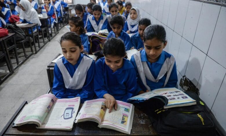 تعلیمی بجٹ میں تاریخی کمی آرٹیکل 25-A کی خلاف ورزی، 18ویں ترمیم کے بعد تعلیمی نظام بحران کا شکار: کاشف مرزا