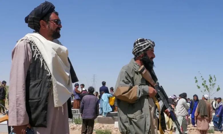 افغانستان،ہرات میں خواتین کی گرفتاریوں کے خلاف احتجاج، طالبان اہلکاروں کی فائرنگ اور کریک ڈاؤن، متعدد افراد زخمی و گرفتار