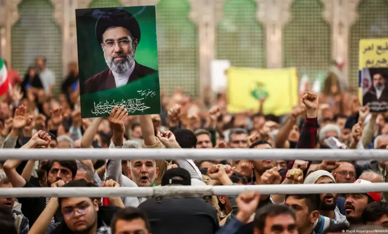 جنگ کے زخم، معاشی بحران اور بڑھتا جبر: کیا اسلامی جمہوریہ ایران واقعی مضبوط ہے؟