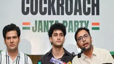 کاکروچ جنتا پارٹی کی پریس کانفرنس پر بڑا انکشاف، آرجے ڈی ایم پی منوج جھا نے سفارشی خط لکھا تھا