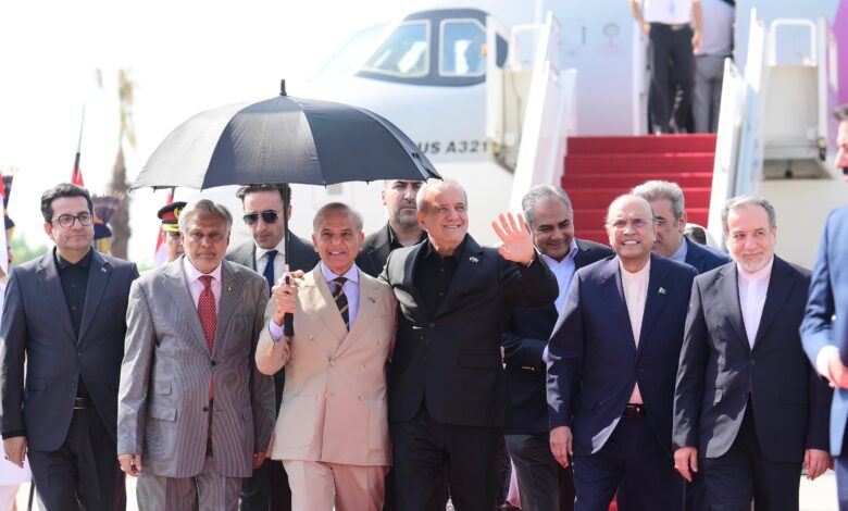 ایرانی صدر پزشکیان مذاکرات کے لیے پاکستان میں