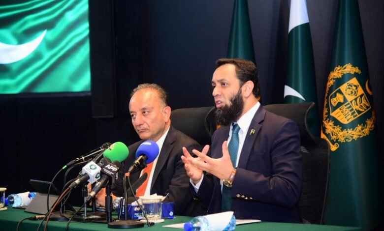 آبی تحفظ پاکستان کا قانونی اور جائز حق ہے، سندھ طاس معاہدے کے حوالے سے پہلا عالمی سیمینار کل اسلام آباد میں منعقد ہوگا، عطاء اللہ تارڑ