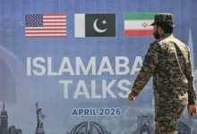 صدر مملکت آصف علی زرداری، وزیر اعظم شہباز شریف، نائب وزیر اعظم و وزیر خارجہ اسحاق ڈار و دیگر سیاسی قیادت نے امریکہ ایران معاہدے کا خیر مقدم کیا ہے۔
