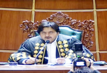 تجزیہ: کیا غیر جانبدارانہ طرزِ عمل اسپیکر پنجاب اسمبلی ملک احمد خان کے لیے سیاسی چیلنج بنتا جا رہا ہے؟