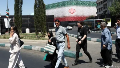 ایران میں جنگ اور جنگ بندی کے درمیان غیر یقینی زندگی
