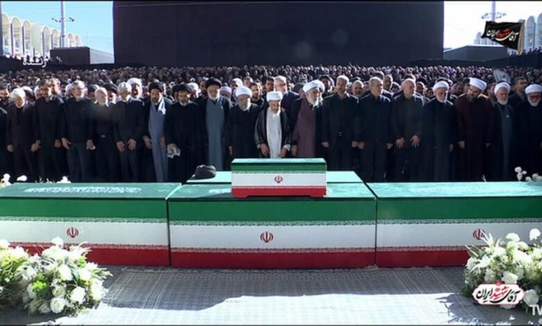خامنہ ای کے تین بیٹوں کی نماز جنازہ میں شرکت، جانشین مجتبیٰ خامنہ ای منظرِ عام پر نہ آئے