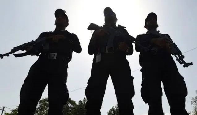 قصور میں دو سال قبل مبینہ جعلی پولیس مقابلے کا کیس نیا موڑ اختیار کر گیا، سابق ایس ایچ او سمیت 7 پولیس اہلکاروں کے خلاف مقدمہ درج، ڈی پی او کا معطلی اور محکمانہ کارروائی کا حکم