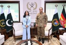 کینیڈا کی وزیر خارجہ انیتا آنند کی جی ایچ کیو آمد، فیلڈ مارشل سید عاصم منیر سے اہم ملاقات