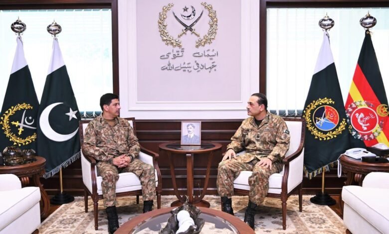 چیف آف ڈیفنس فورسز فیلڈ مارشل سید عاصم منیر سے کمانڈر نیشنل سٹریٹجک کمانڈ جنرل عامر رضا کی ملاقات، نئی ذمہ داریوں پر مبارکباد، پاکستان کے سٹریٹجک دفاعی نظام پر تبادلہ خیال