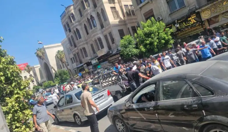دمشق : پیلس آف جسٹس کے نزدیک دھماکہ ... 5 افراد ہلاک اور 16 زخمی