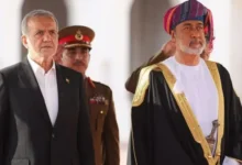 ٹرمپ کی ایران کو سخت دھمکی، عمان راستے میں آیا تو بمباری کریں گے، تہران سے ہتھیار ڈالنے کا مطالبہ