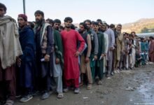پاک افغان سرحد تقریباً بند، اقوام متحدہ کی انسانی امداد کے 724 ٹرک طورخم کے راستے افغانستان پہنچ گئے