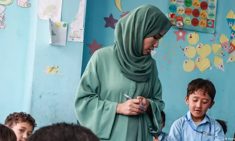 افغانستان کی لیبر مارکیٹ میں خواتین کا حصہ صرف پانچ فیصد