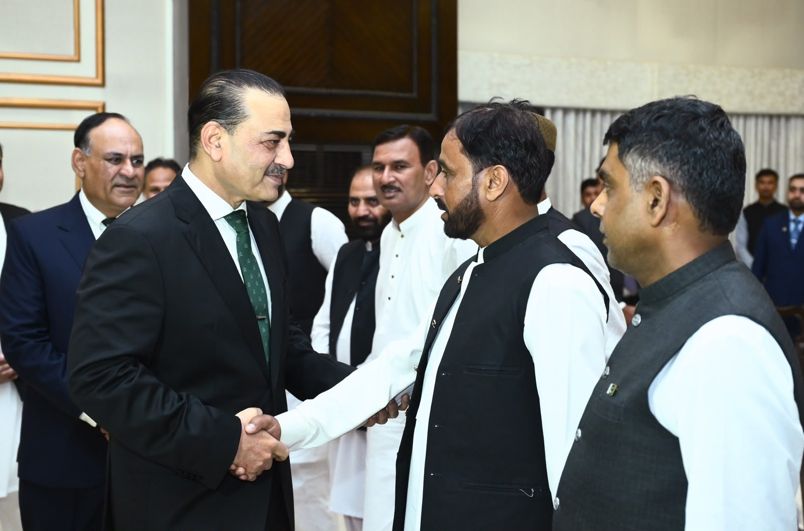 یوم آزادی پر پاک فوج کے سابق فوجیوں کے اعزاز میں استقبالیہ، فیلڈ مارشل عاصم منیر کا سابق فوجیوں کی خدمات کو خراج تحسین
