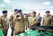 آرمی چیف و چیف آف ڈیفنس فورسز فیلڈ مارشل سید عاصم منیر کا پاکستان آرڈیننس فیکٹریز کا دورہ، دفاعی خود انحصاری اور مقامی پیداوار پر زور