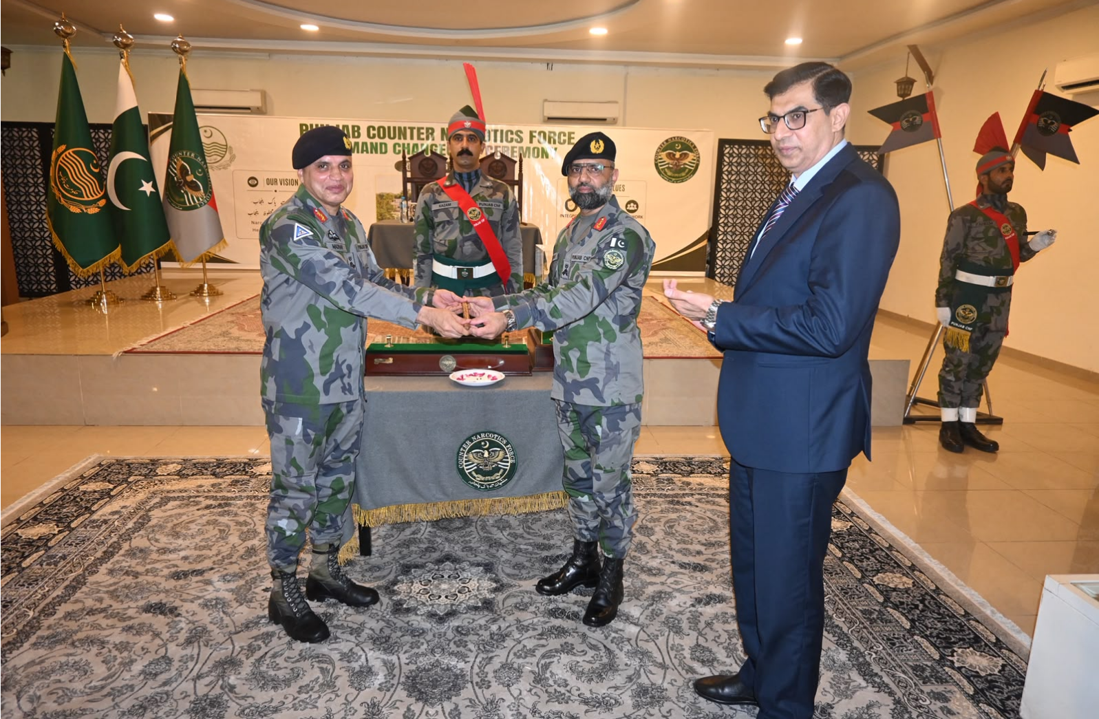 پنجاب کاؤنٹر نارکوٹکس فورس میں کمانڈ کی تبدیلی کی پُروقار تقریب