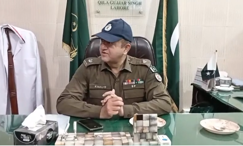 لاہور پولیس کا شہید ہیڈ کنسٹیبل دل محمد کو خراجِ عقیدت، فرض کی راہ میں جان قربان کرنے والے اہلکار کی برسی پر سلامی