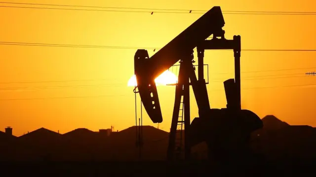 عالمی منڈی میں خام تیل سستا، سعودی عرب کی متبادل ترسیل کی اطلاعات سے سپلائی خدشات کم؛ یورپی ڈیزل مہنگا