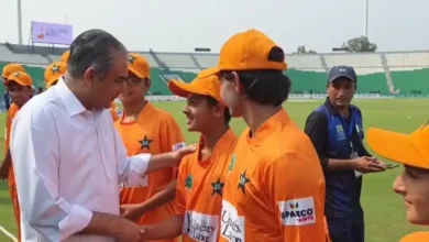 پاکستان: قذافی سٹیڈیم میں سکول کرکٹ ٹیلنٹ ہنٹ پروگرام کا شاندار آغاز، بیکن ہاؤس اور ایچی سن کالج کے درمیان افتتاحی میچ