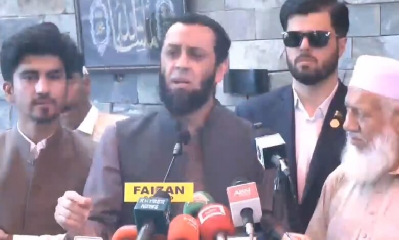 کوہاٹ واقعے پر عطا تارڑ کی سہیل آفریدی پر تنقید، سیف سٹی، سی ٹی ڈی اور فرانزک سہولیات پر سوالات