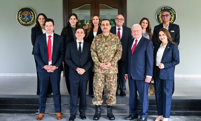 فیلڈ مارشل عاصم منیر سے POWERUS وفد کی ملاقات، دفاعی ٹیکنالوجی اور تعاون کے امکانات پر غور