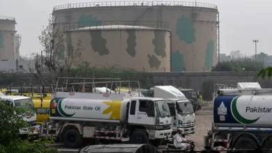 پاکستان میں 75 ارب روپے کی مشروط پیٹرول سبسڈی کا اعلان، موٹر سائیکل اور 800 سی سی تک گاڑیوں کے صارفین کو ریلیف