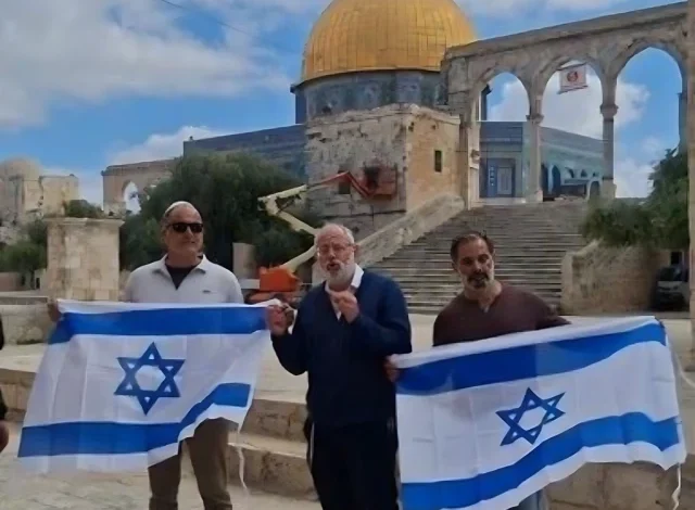 مسجدِ اقصیٰ میں اسرائیلی آبادکاروں کی دراندازی، فلسطینی دکانداروں کو کاروبار بند کرنے پر مجبور کیا گیا