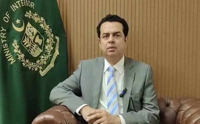 کشمیر ایکشن کمیٹی کو افغانستان سے اسلحہ سپلائی کرنے والے نیٹ ورک کا دعویٰ، طلال چوہدری نے اہم تفصیلات بتا دیں